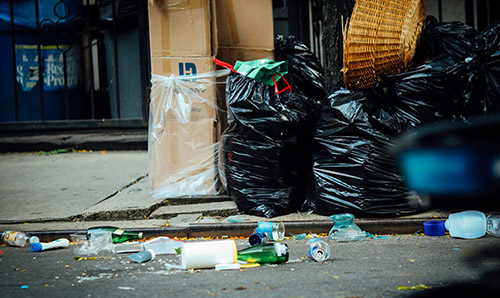 A photo of rubbish bin bags